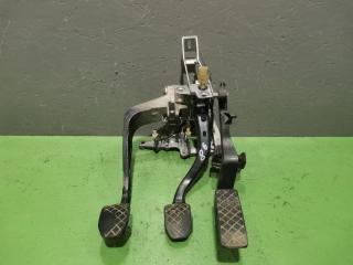 Педальный узел Volkswagen Passat 1998