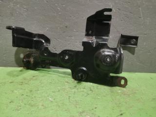 Фото запчасти кронштейн корпуса воздушного фильтра Mitsubishi lancer 2008 Б/У запчасть Запчасть кронштейн корпуса воздушного фильтра Mitsubishi lancer 2008