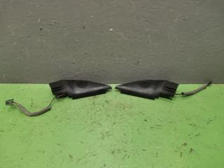 Фото запчасти накладка крепления зеркала Mitsubishi lancer 2008 Б/У запчасть Запчасть накладка крепления зеркала Mitsubishi lancer 2008