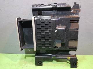 Фото запчасти бардачок под сиденье правый Renault Scenic 2004 Б/У запчасть Запчасть бардачок под сиденье правый Renault Scenic 2004