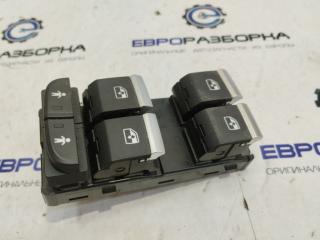 Запчасть блок кнопок стеклоподъемника Audi Q7 2012