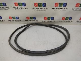 Уплотнительная резинка на дверь передняя правая Chevrolet Cruze 2012