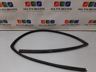 Уплотнительная резинка стекла двери передняя левая KIA Magentis 2006