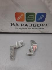 Петля двери задняя левая FORD Focus 2013 Б/У Петля двери задняя левая FORD Focus 2013