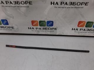 Уплотнительная резинка на дверь передняя левая LADA XRAY 2018
