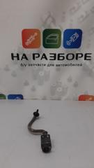 Форсунка омывателя крышки багажника INFINITI QX56 2012 Б/У Форсунка омывателя крышки багажника INFINITI QX56 2012