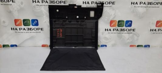 Обшивка багажника правая INFINITI QX56 2012