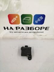 Датчик давления шин задний левый Porsche Cayenne 2014 Б/У Датчик давления шин задний левый Porsche Cayenne 2014