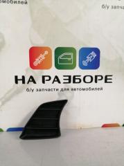Накладка на бампер передняя левая toyota Hilux