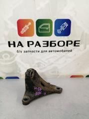 Кронштейн опоры правый TOYOTA CAMRY 2013