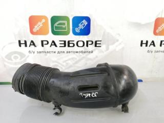 Патрубок воздушного фильтра Volkswagen Touareg 2012