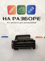 Дефлектор консоли между сидений задний правый TOYOTA Land Cruiser 2008