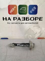 Ограничитель двери передний левый Mitsubishi Outlander 2013