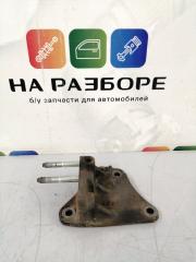 Кронштейн опоры правый Mitsubishi Outlander 2013