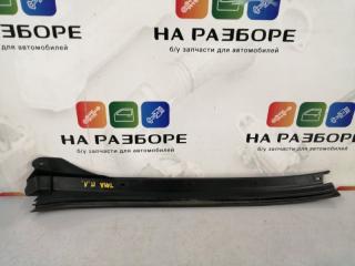 Молдинг лобового стекла передний левый Chevrolet Tahoe 2011