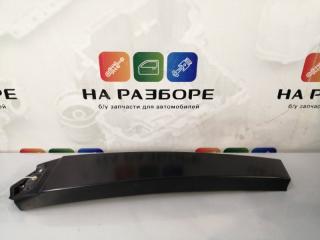 Накладка на стойку наружная правая Volkswagen Touareg 2004