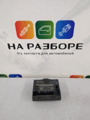 Блок управления дверьми передний левый Volkswagen Touareg 2013