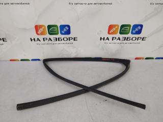 Уплотнительная резинка стекла двери задняя левая TOYOTA AVENSIS 2010