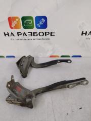 Петля капота LEXUS LX570 2010