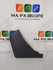 Накладка на консоль между сиденьями правая TOYOTA Land Cruiser 2014 Б/У Накладка на консоль между сиденьями правая TOYOTA Land Cruiser 2014