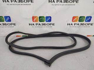 Уплотнительная резинка на дверь передняя правая nissan TEANA