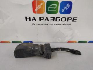 Ограничитель двери передний правый Volkswagen Touareg 2011
