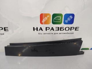 Накладка двери наружная задняя правая Volkswagen Touareg 2011
