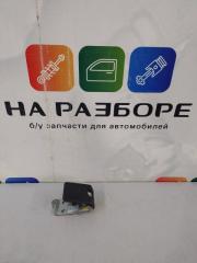 Ручка лючка Mitsubishi Pajero Sport 2011