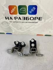 Петля двери задняя правая KIA RIO Б/У Петля двери задняя правая KIA RIO