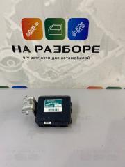 Блок управления полным приводом TOYOTA Land Cruiser 2012