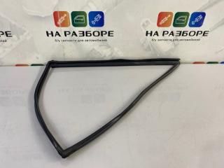 Уплотнительная резинка стекла двери задняя правая MAZDA 3 2012
