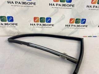 Уплотнительная резинка стекла двери передняя левая Ford Explorer 1995