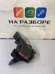 Блок предохранителей Toyota Land Cruiser 2008