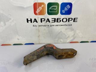 Крепление порога переднее правое Toyota Land Cruiser 2008