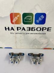 Петля крышки багажника Kia Ceed 2011