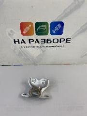 Петля двери передняя правая Hyundai Solaris 2016 Б/У Петля двери передняя правая Hyundai Solaris 2016