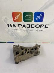 Кронштейн опоры правый LADA 2112