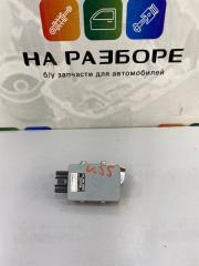 Блок управления топливным насосом Toyota Camry 2015