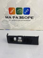 Накладки на торпедо боковые левые Toyota Avensis 2009