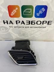 Дефлектор на торпедо правый Audi Q3 2012 Б/У Дефлектор на торпедо правый Audi Q3 2012