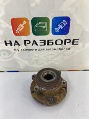 Ступица передняя правая Audi Q3 2012