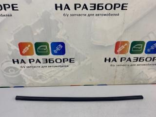 Уплотнительная резинка на дверь передняя правая Chevrolet Captiva 2007
