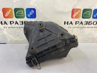 Корпус воздушного фильтра Mitsubishi Pajero 1992 Б/У Корпус воздушного фильтра Mitsubishi Pajero 1992