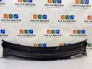 Накладка рамы ветрового окна ( жабо ) Ford Focus 2007 Б/У Накладка рамы ветрового окна ( жабо ) Ford Focus 2007