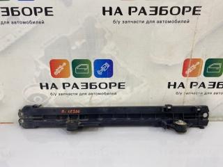 Кронштейн радиатора правый TOYOTA Land Cruiser 2010