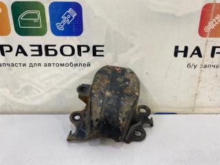 Кронштейн подрамника передний левый TOYOTA Land Cruiser 2010