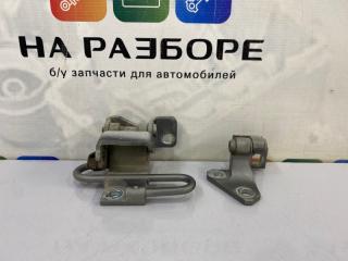 Петля двери передняя правая Volkswagen Golf 2007 Б/У Петля двери передняя правая Volkswagen Golf 2007