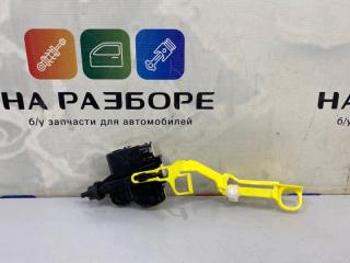 Активатор лючка бензобака TOYOTA CAMRY 2020 Б/У Активатор лючка бензобака TOYOTA CAMRY 2020