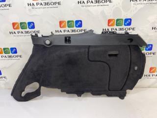 Обшивка багажника задняя правая Porsche Cayenne