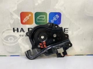 Кронштейн подрамника передний правый TOYOTA CAMRY 2020